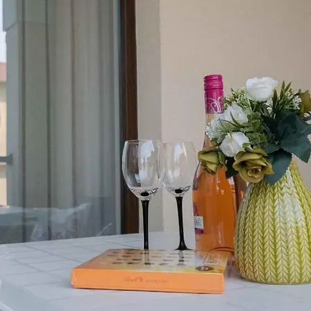 First Line Beach Apartment Sozopol, Kavaci Beach 索佐波尔