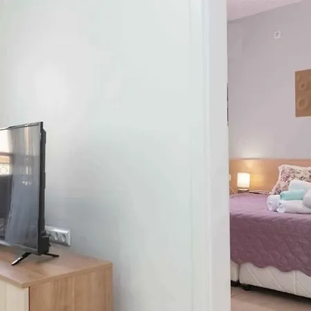 First Line Beach Apartment Sozopol, Kavaci Beach 公寓